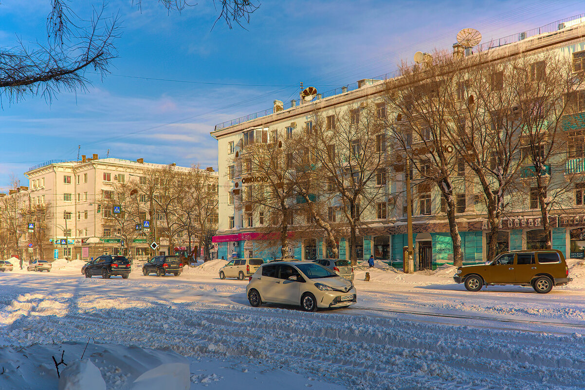 На улицах Комсомольска-на-Амуре. - Виктор Иванович Чернюк