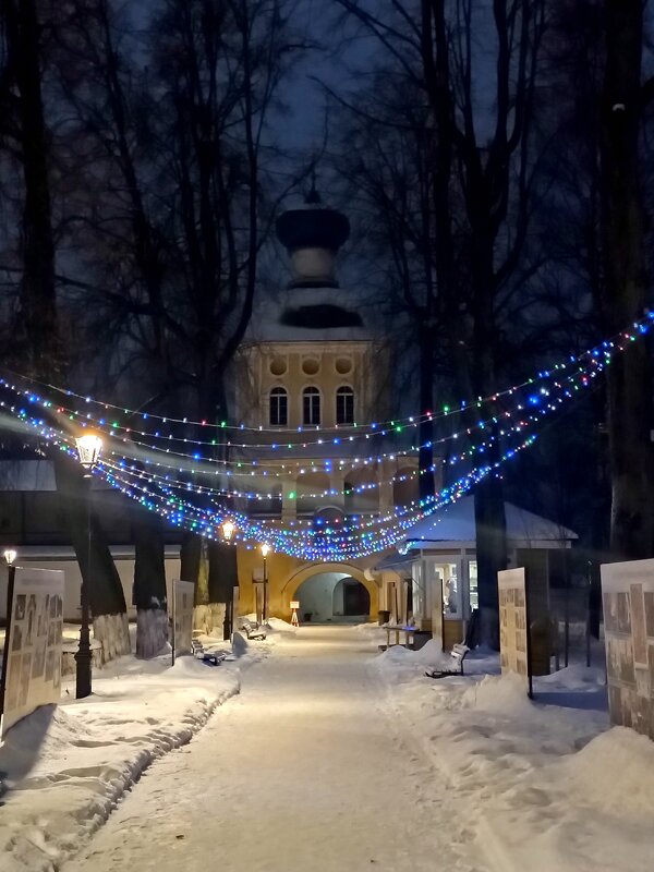 Зимний вечер в монастыре - Сергей Кочнев