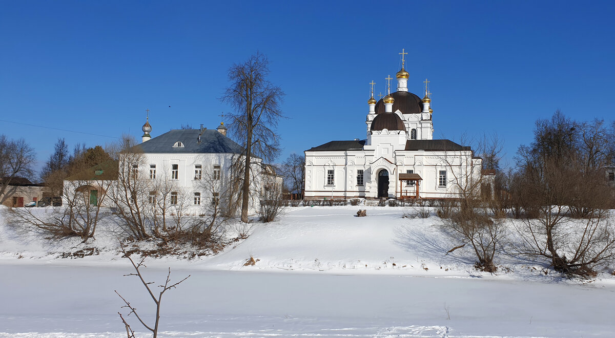 Белокаменный - Нина Синица