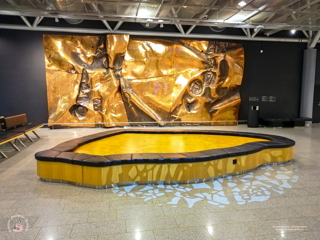 Интересная инсталляция в аэропорту Хельсинки "Вантаа". - Анастасия Белякова