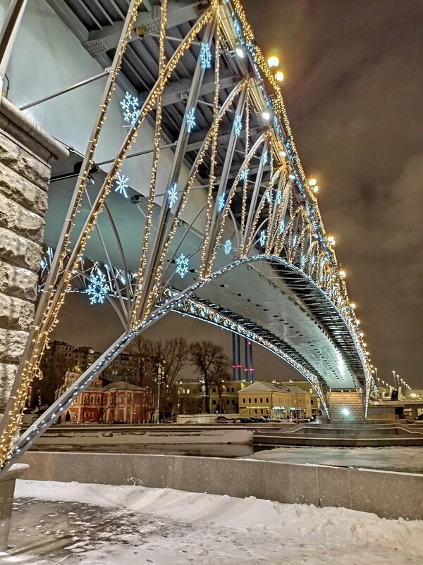 Патриарший мост - Александр Чеботарь