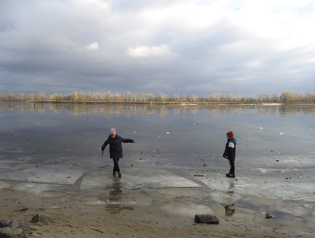 Подумаешь, в сапожках вода и штаны по колено мокрые! - Тамара Бедай 