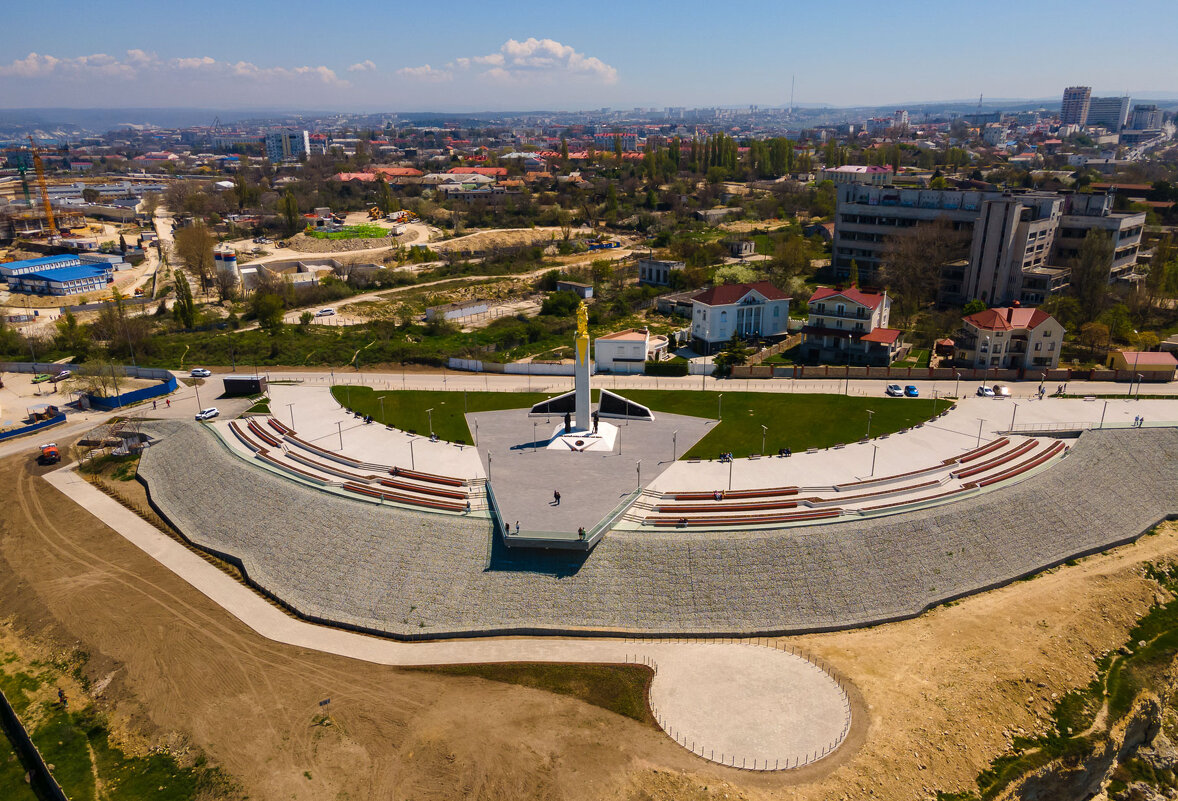 Памятник Примирения Севастополь - Сергей Титов