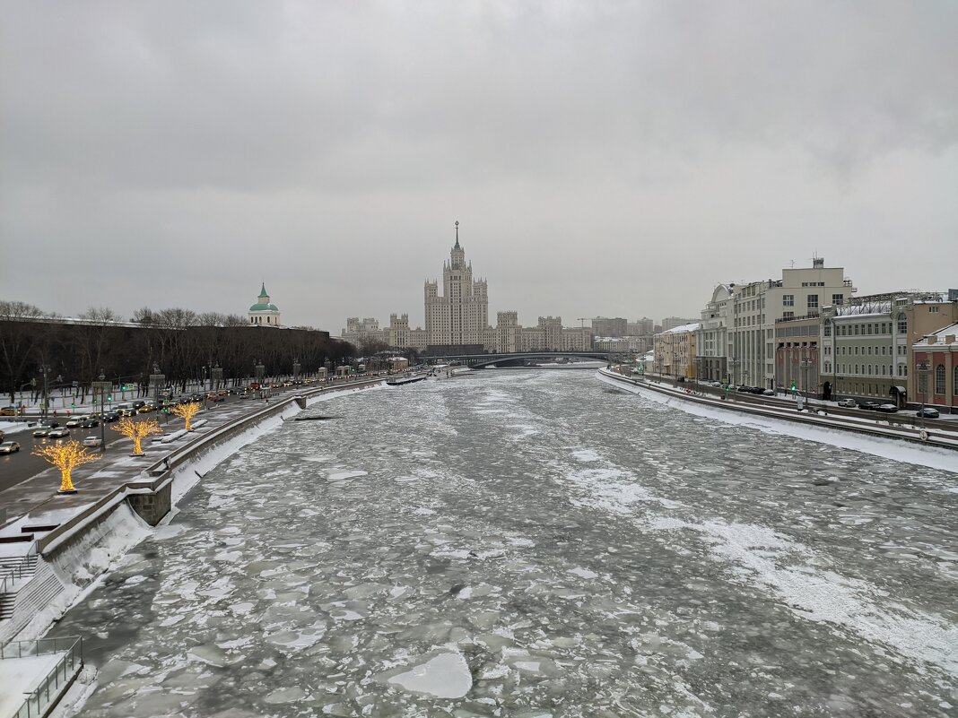 Москва река зимой. - Andrew 
