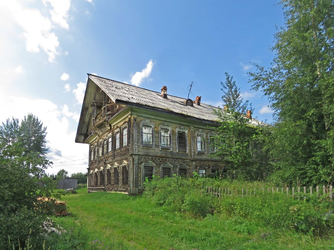 Дом купца Гусева - деревянный дворец 19 века. - ИРЭН@ .