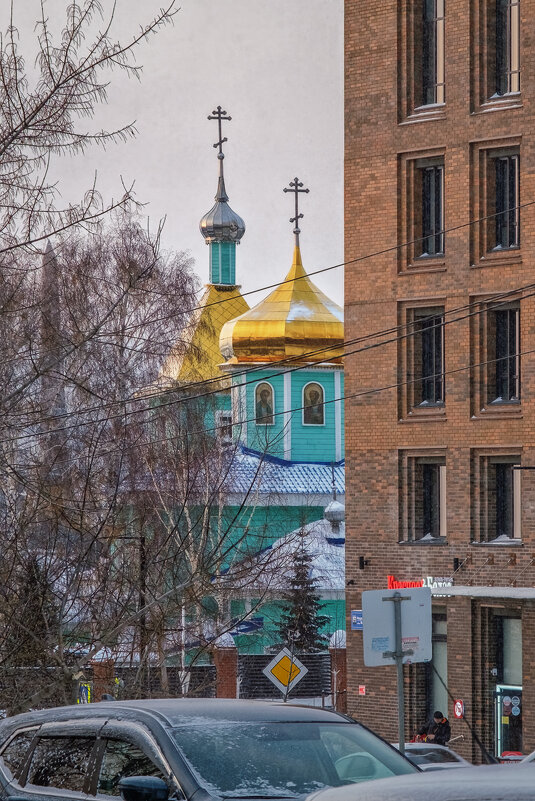 Новый дом (и церковь рядом) - Сергей Шатохин 