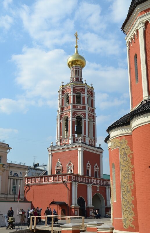 ПРОГУЛКА ПО МОСКВЕ. - Виктор Осипчук