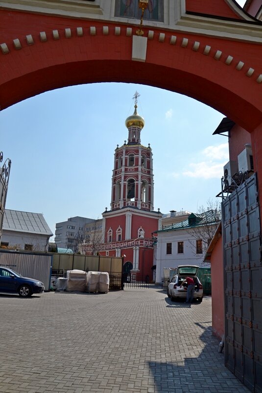 ПРОГУЛКА ПО МОСКВЕ - Виктор Осипчук