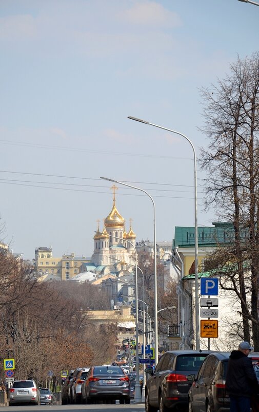 ПРОГУЛКА ПО МОСКВЕ. - Виктор Осипчук