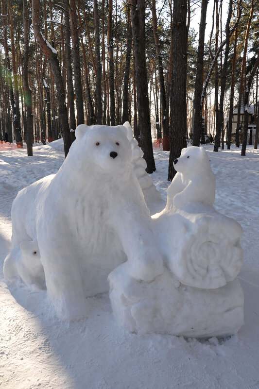 Скульптуры снежные о нежном - Татьяна 