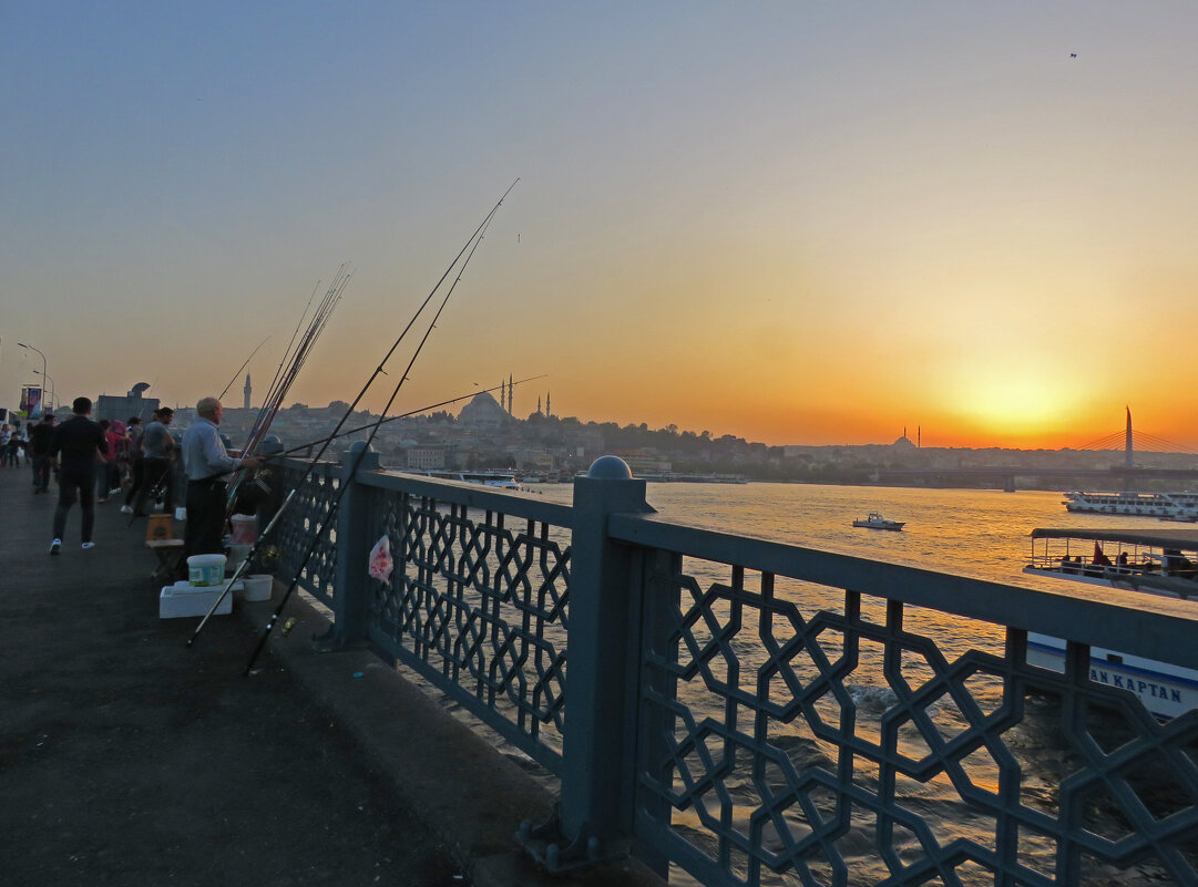 Закат на Галатском мосту - ИРЭН@ .