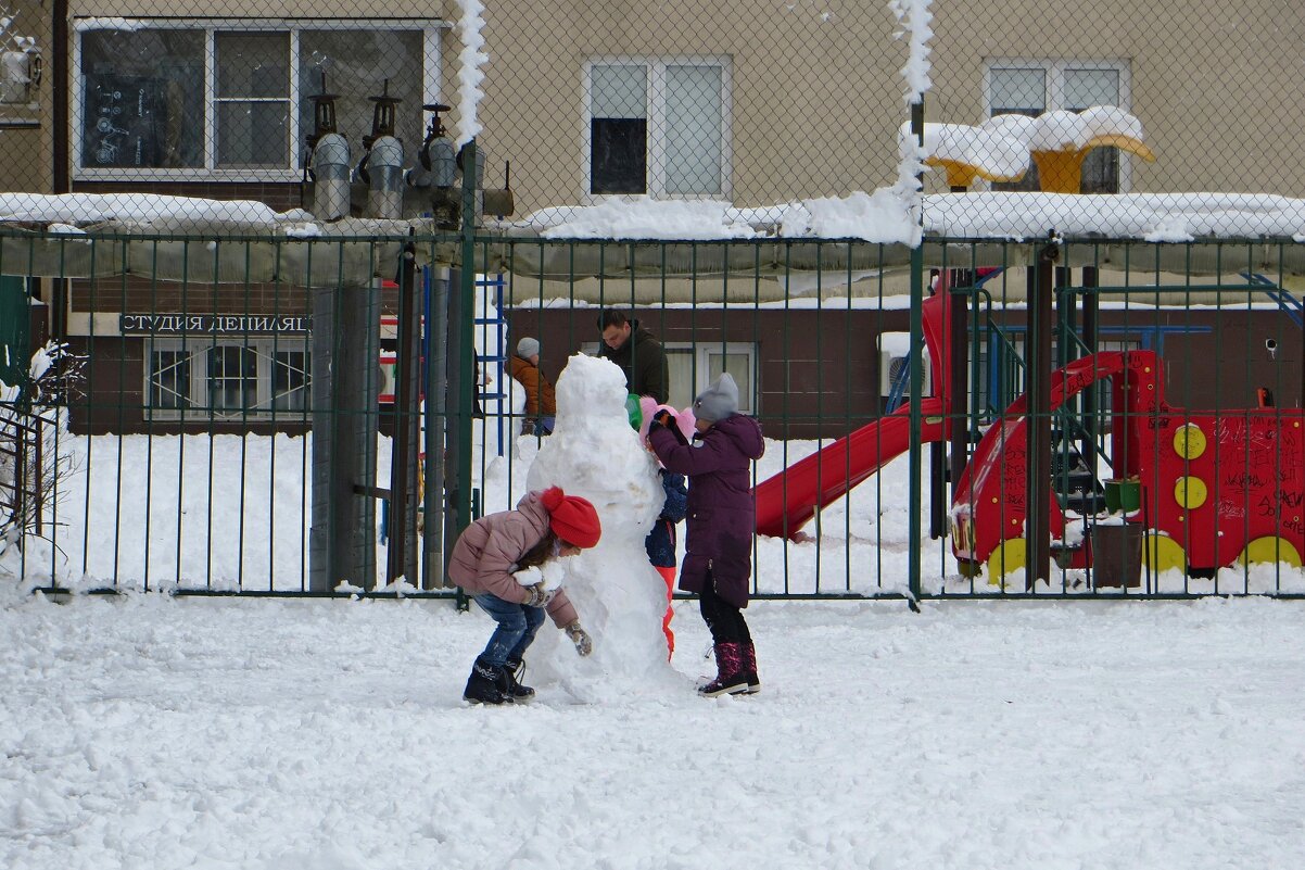 Краснодарские дети редко видят зимой так много снега - Татьяна Смоляниченко
