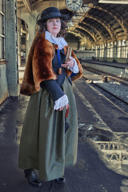 ФотоПроект "Дама с книгой" - Алексей Корнеев