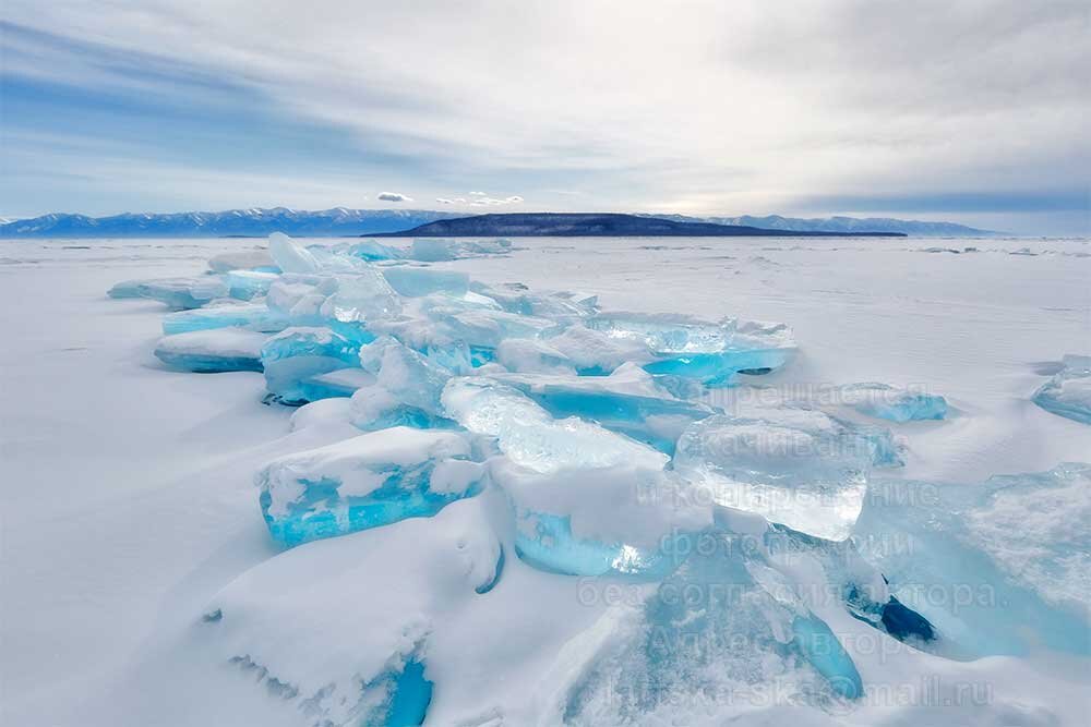 Голубые глаза Байкальского льда... Где-то в середине Байкала . - Татьяна Дубровина