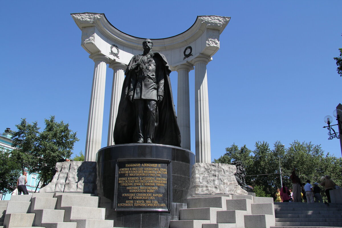 Памятник Александру второму. - Николай Николаевич 