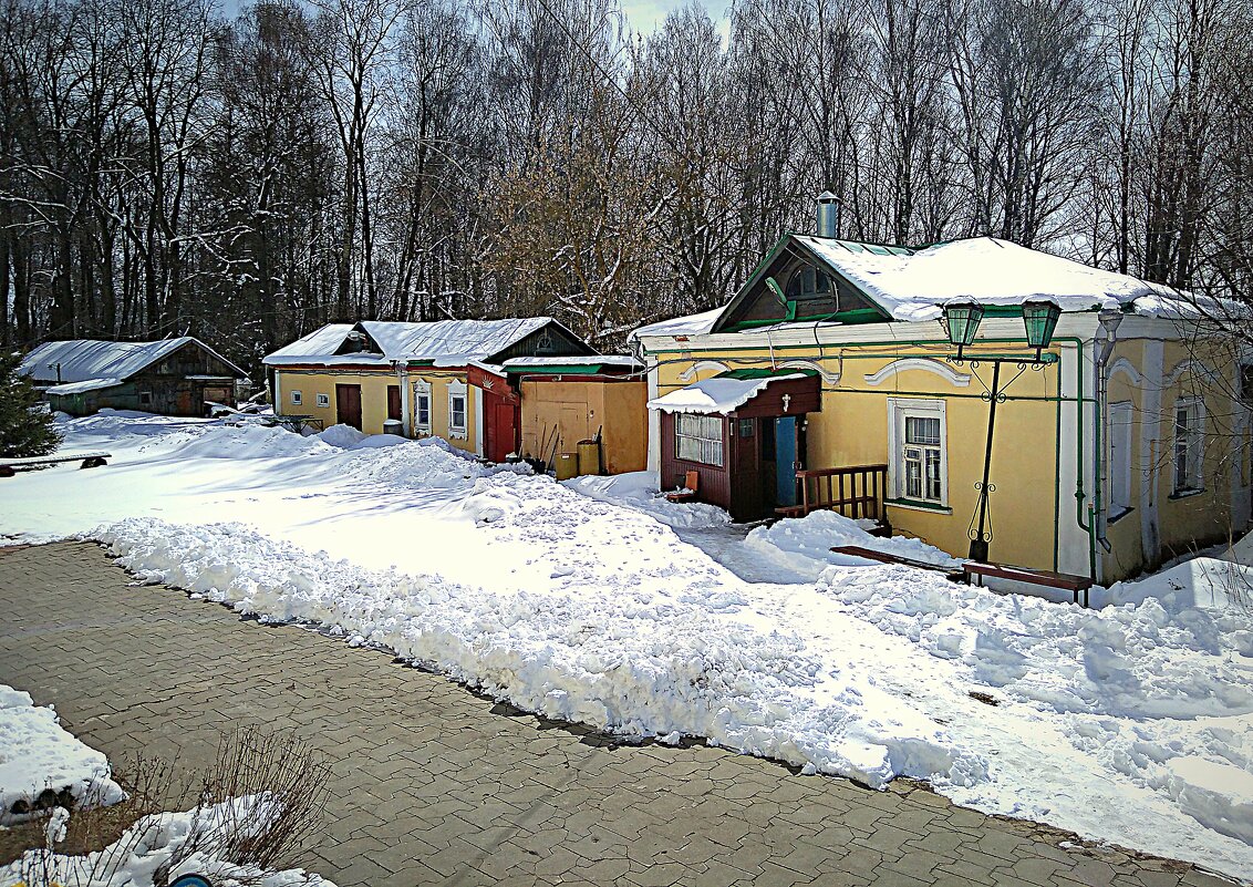 постройки при Храме - Любовь 