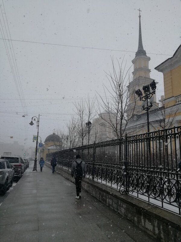 Снежный день в апреле - Людмила 