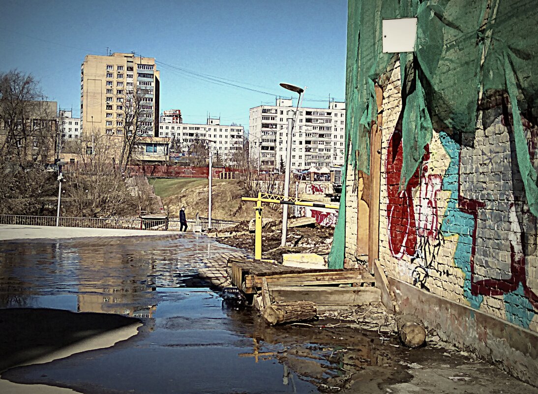 а один дом в неглиже - Любовь 