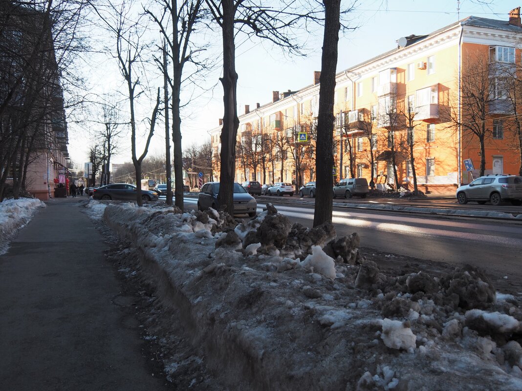 солнечный дом - Василий Петрович .