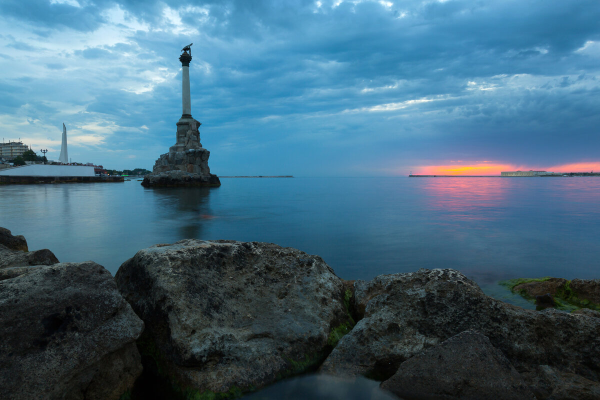 Памятник затопленным кораблям - Сергей Титов