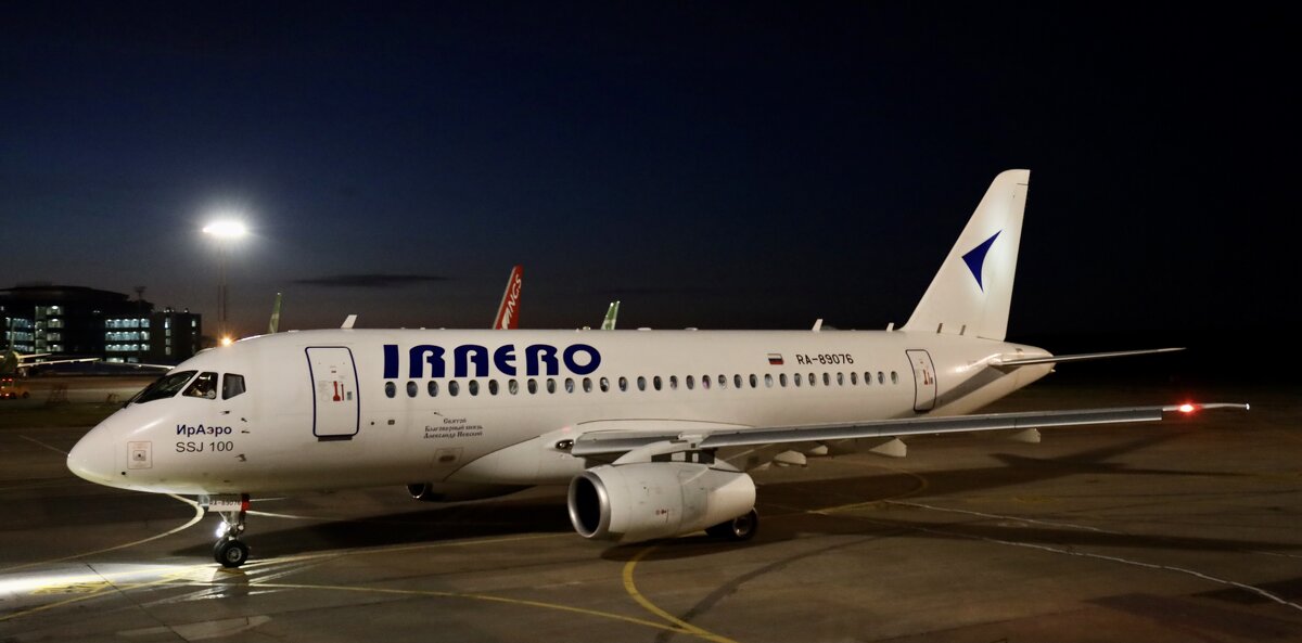 IrAero SSJ-100 - Игорь Рязaнoв
