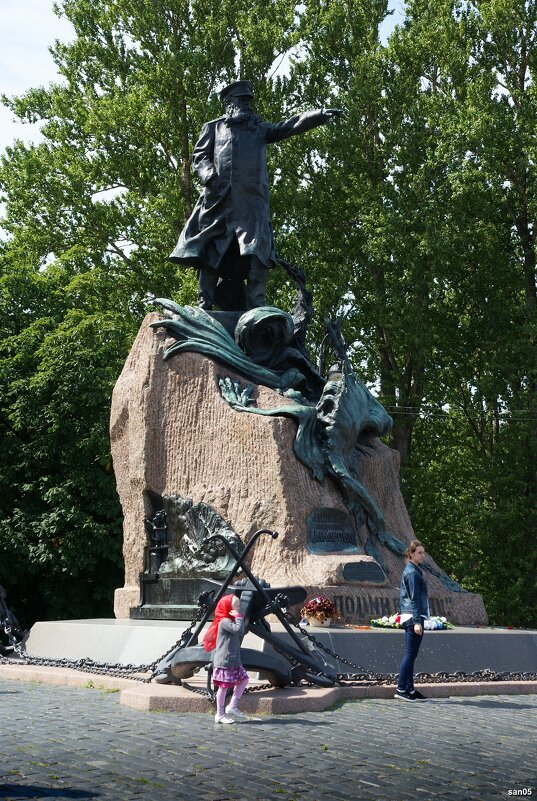 Памятник адмиралу Макарову - san05 -  Александр Савицкий