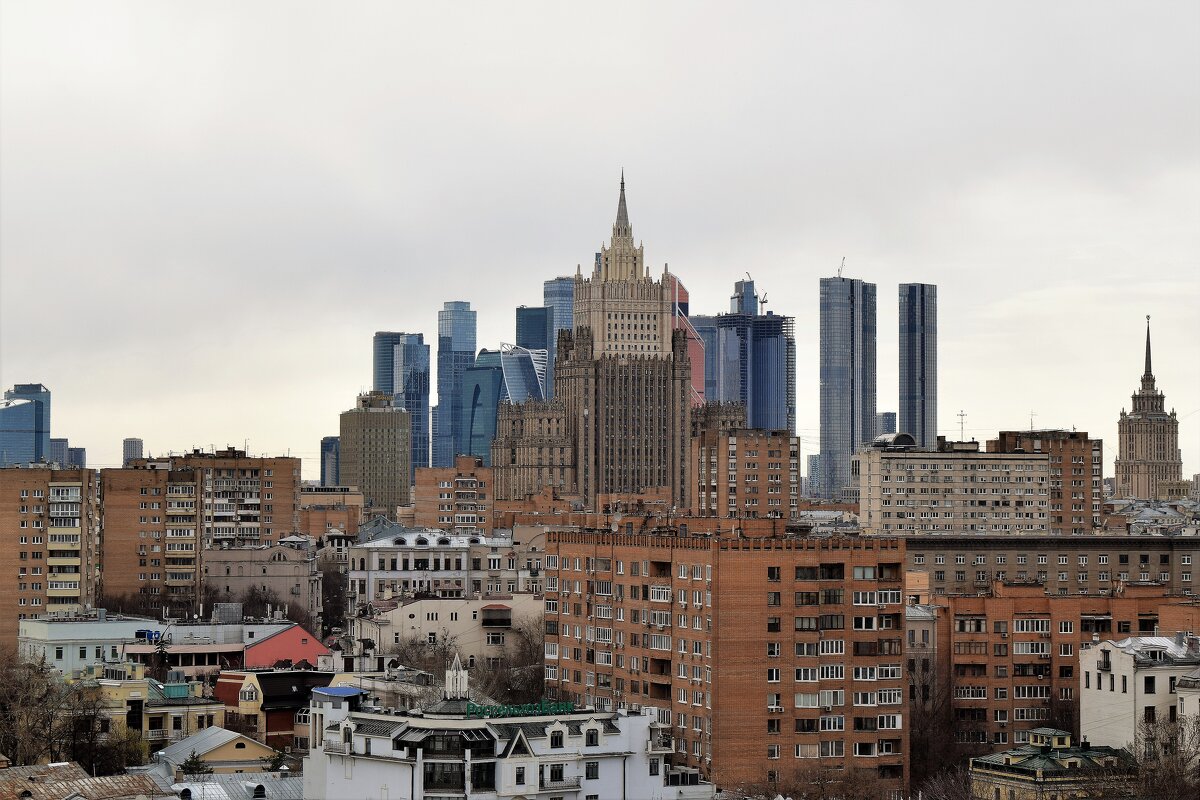 Здание МИДа и комплекс Москва-сити. - Татьяна Помогалова