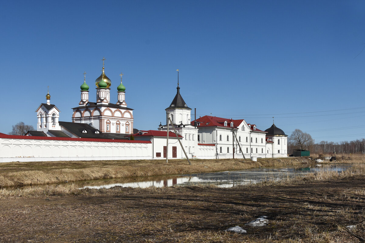 Ярославская область. Ростов Великий. Троице-Сергиев Варницкий монастырь. - Наташа *****