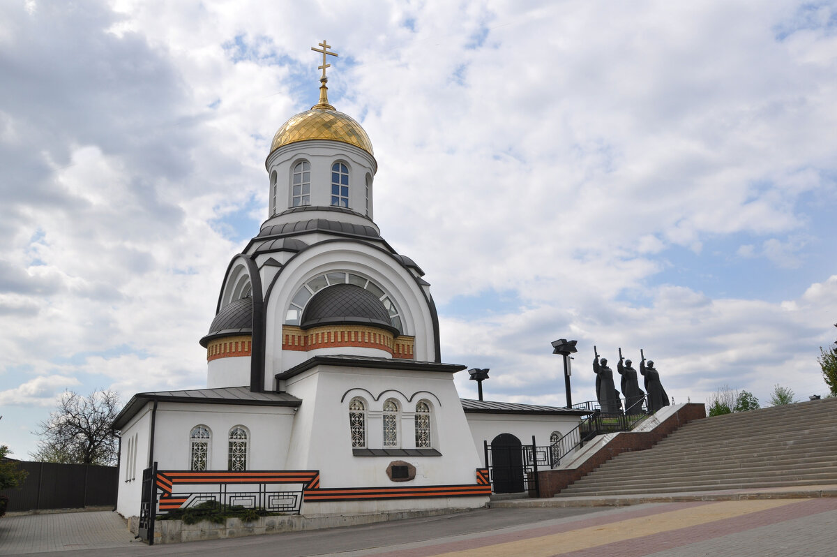 Храм Дмитрия Донского на Чижовском плацдарме - Татьяна Машошина