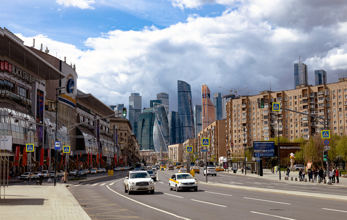 город Москва, Большая Дорогомиловская улица. - Yuri Chudnovetz