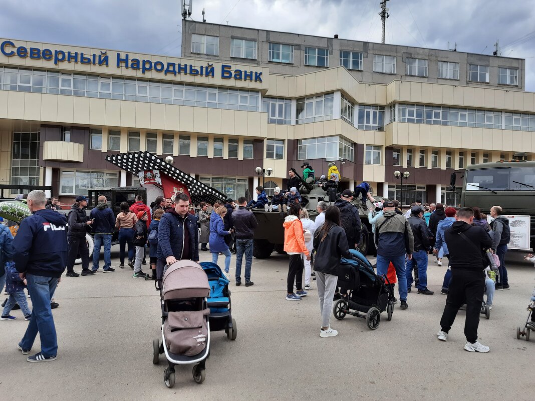 В День Победы - Виктор 