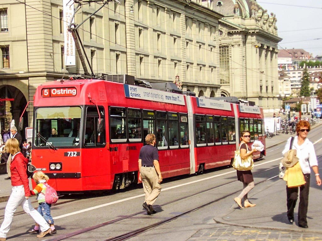 Трамвай в Берне - Любовь Зинченко 
