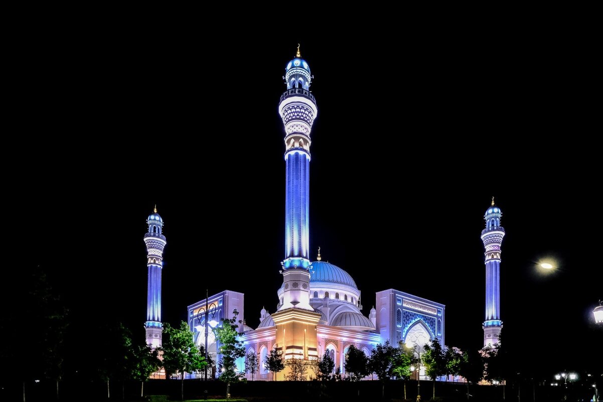 Освещение мечети «Гордость мусульман» - Георгий А
