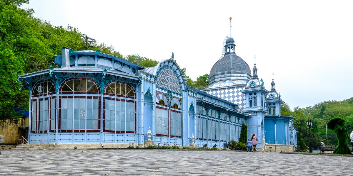 Лермонтовские Галереи в Пятигорске - Георгий А