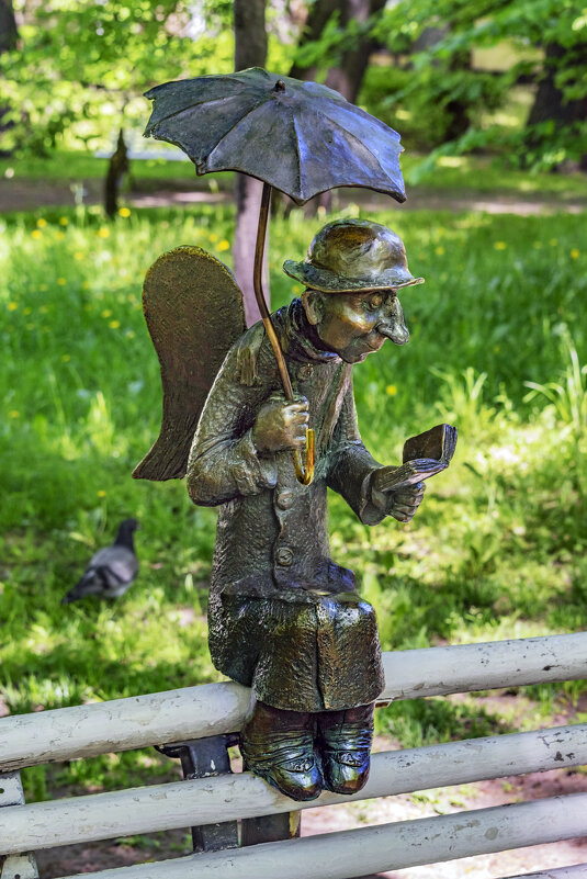 Петербургский ангел-книгочей, обитатель Измайловского сада на Фонтанке - Стальбаум Юрий 