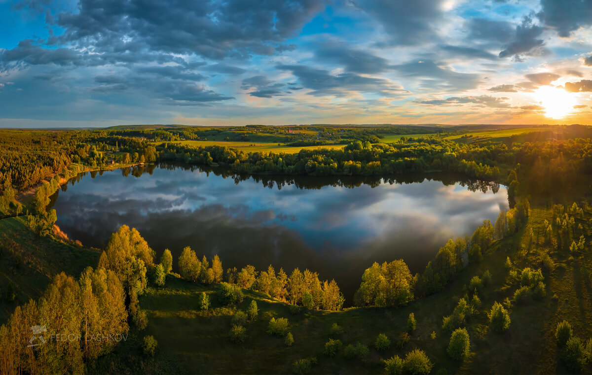 Зеркальное озеро - Фёдор. Лашков