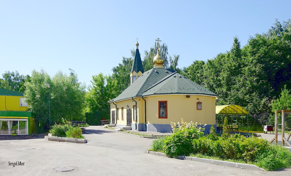 Никольская церковь рядом с Храмом Александра Невского при МГИМО - Сергей Антонов