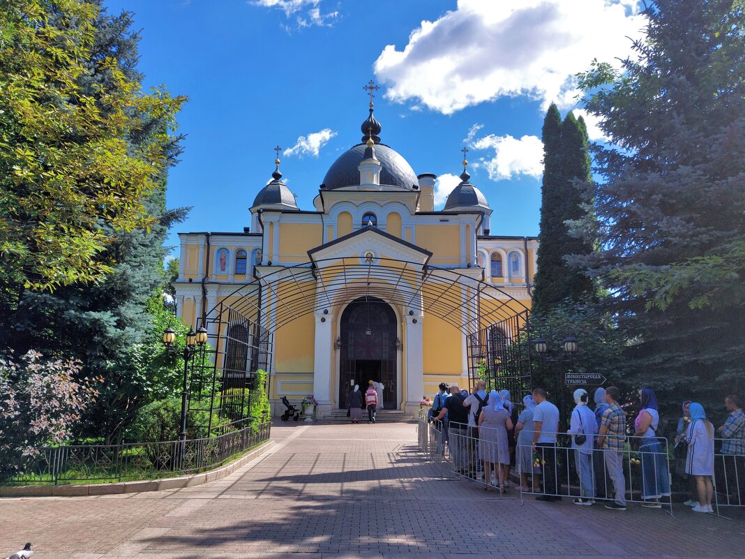 Покровский женский монастырь (фото с телефона) - Константин Анисимов