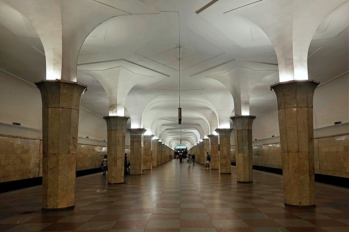 Станция "Кропоткинская"  (до 1957 года — «Дворец Советов») - Татьяна Помогалова