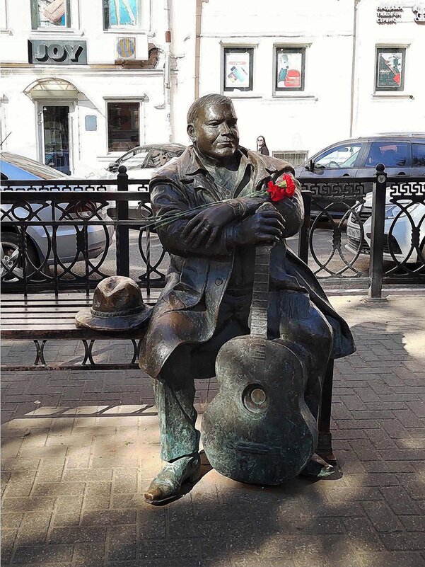 Памятник Михаилу Кругу в Твери - Фотогруппа Весна