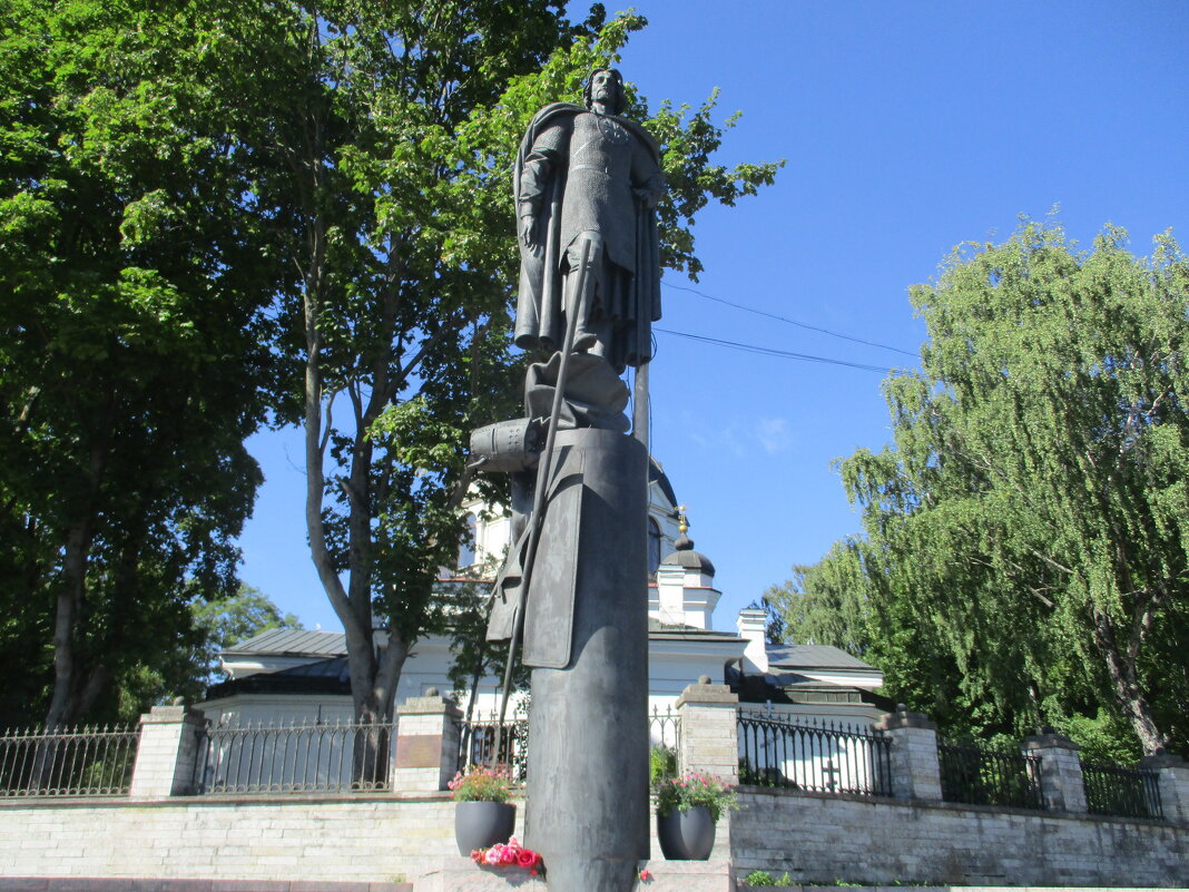 Памятник Александру Невскому. - Татьяна Ф *