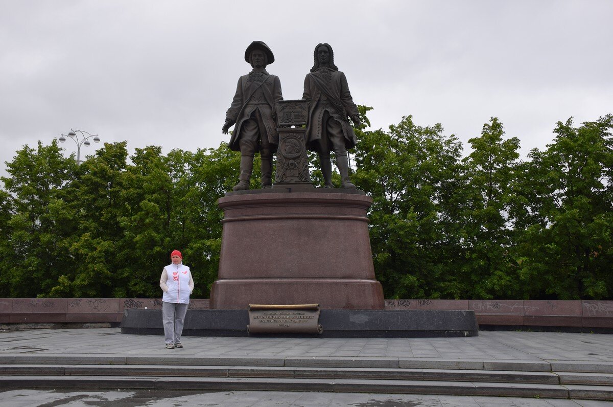 Памятник Василию Татищеву и Вильгельму де Геннину - Александр Рыжов