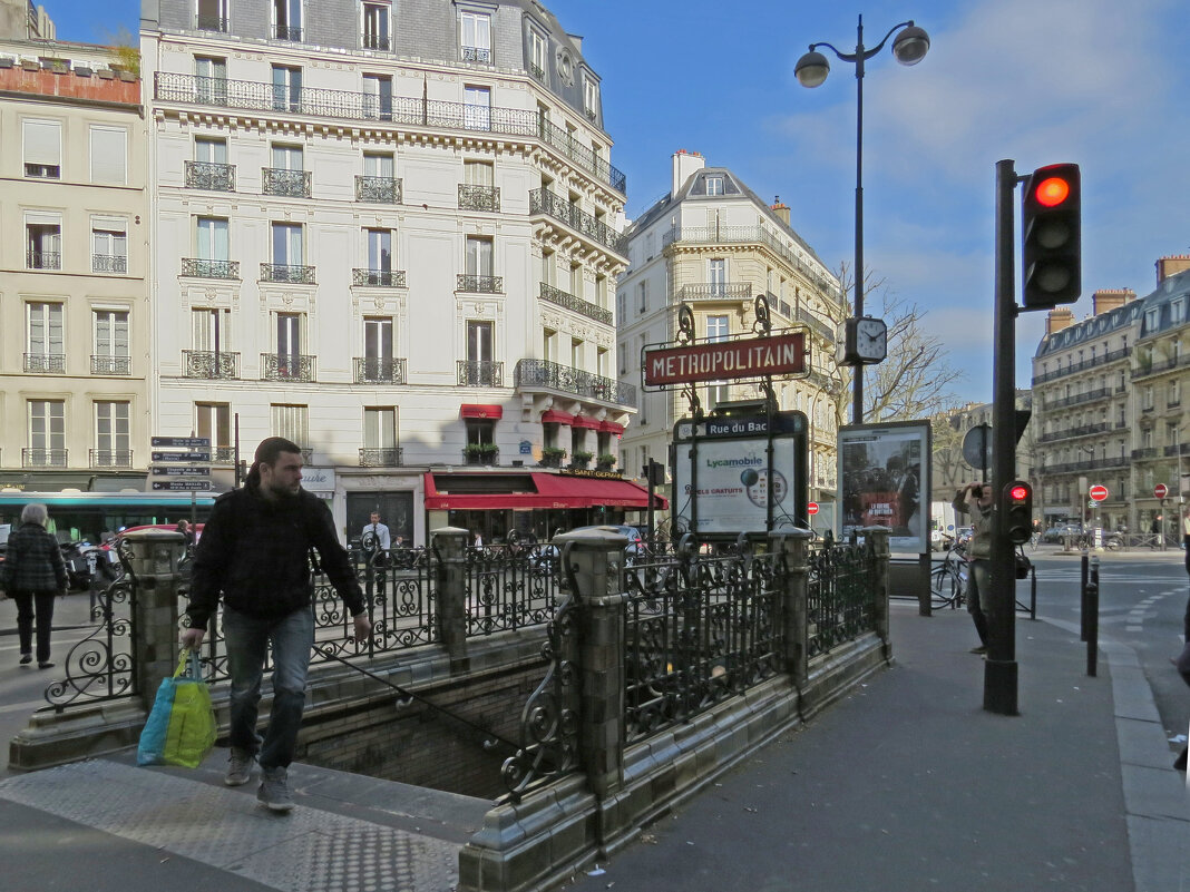 станция метро Rue du Bac (перевозчик) - ИРЭН@ .