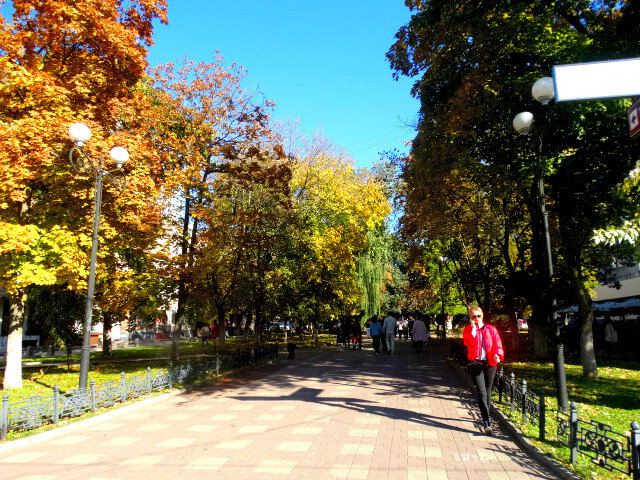 Октябрь,прогулка по Пушкинскому бульвару... - Тамара (st.tamara)