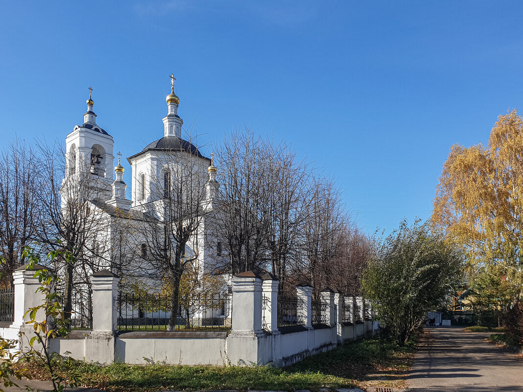 Осень в Троицком - Александр Гурьянов