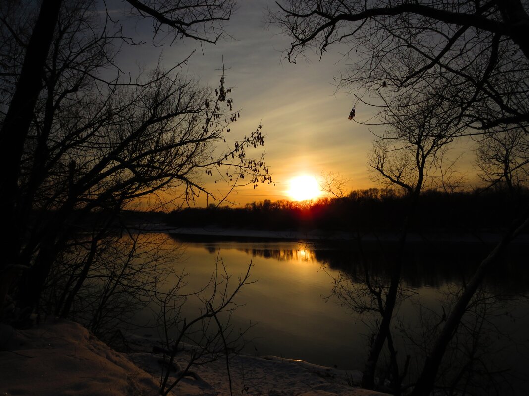 Зимний закат над рекой - Андрей Снегерёв