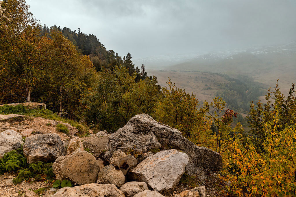 Гора монах Адыгея осень