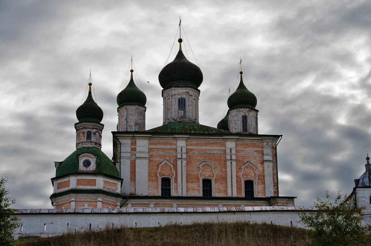 Монастырь - Валерий Пославский