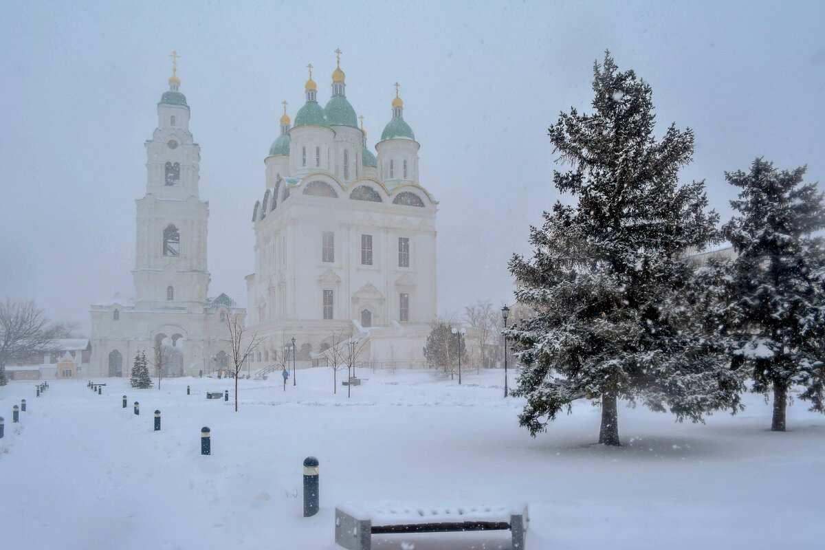 Когда в астраханском кремле снегопад - Владимир Жуков