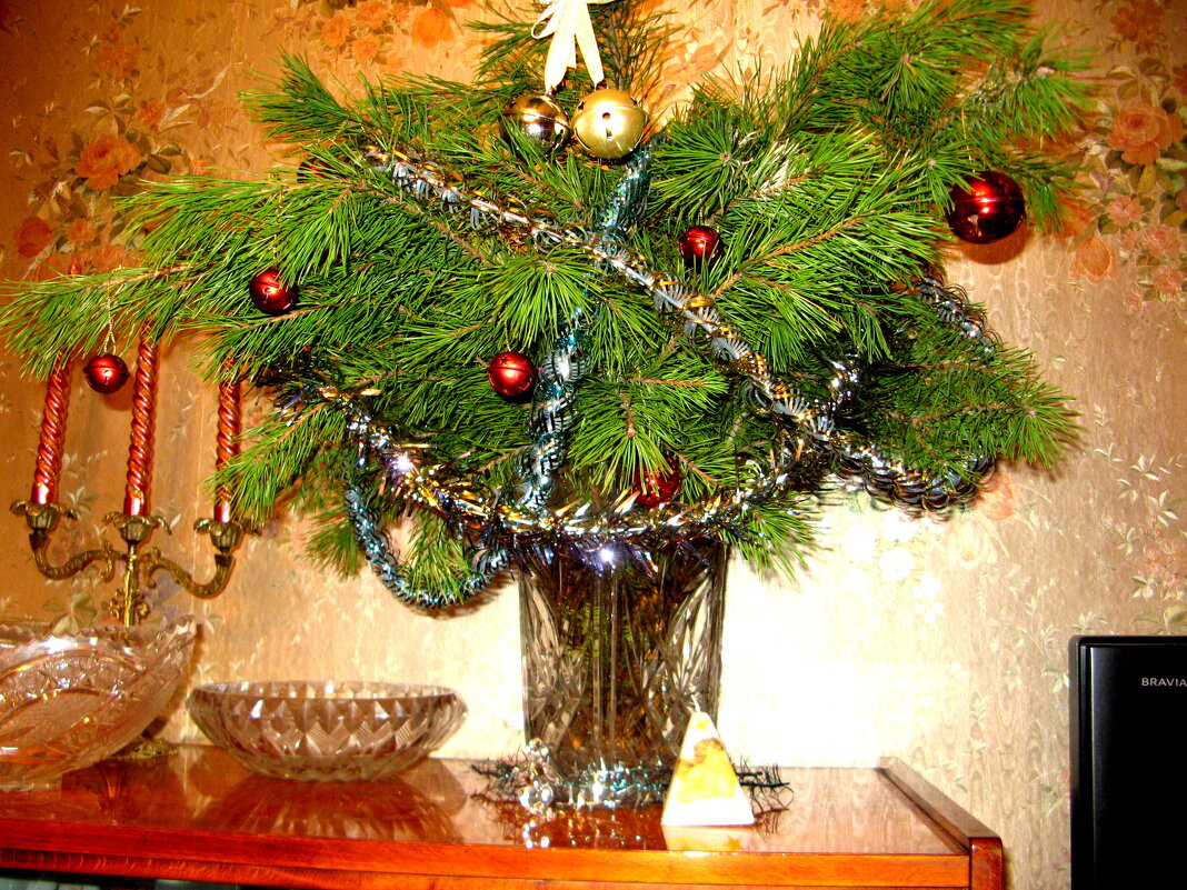 Новогодние украшения в гостинной - Нина Колгатина 